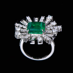 Fizzlejewels  Emerald Radiance Ring – Lab-Created Starburst Design with Cubic Zirconia Accents